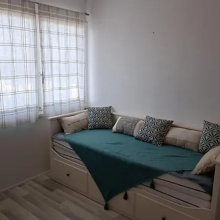 Appartement Arc En Ciel 2 - 27 Allee Des Pinons - 6-1 *